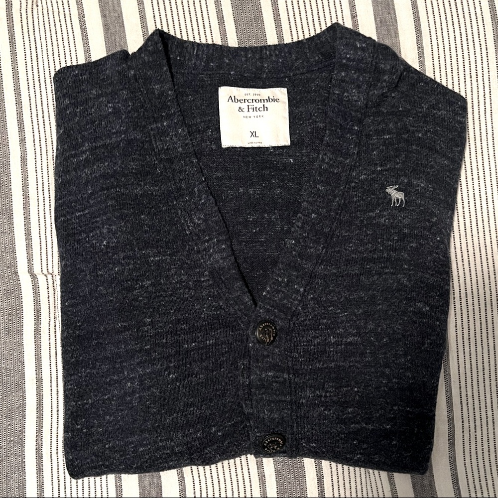 ⚡️Abercrombie & Fitch Cardigan⚡️
